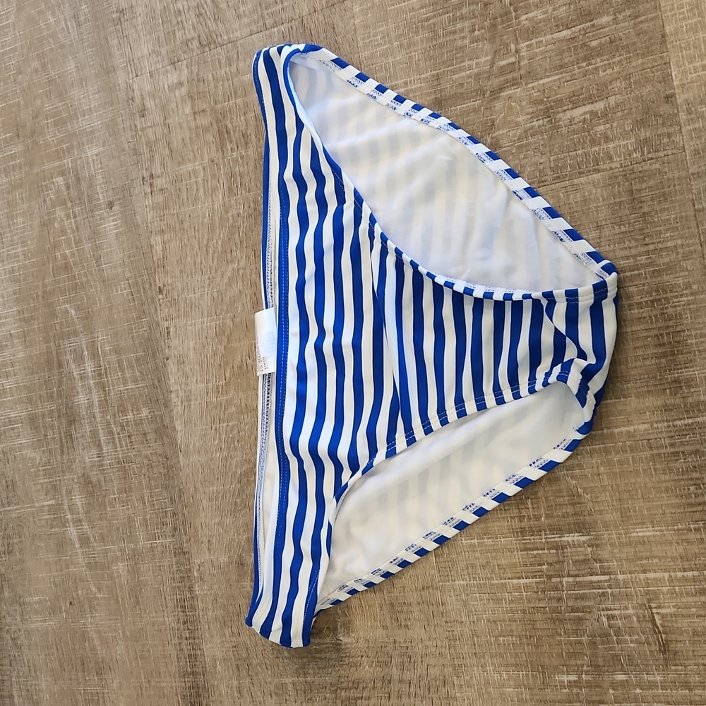 ♦️Old Navy,  white and blue bikini bottoms♦️ 5 for $25